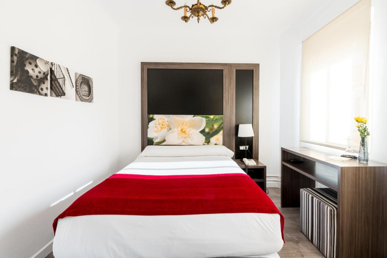 Hotel Sevilla 2* Seville