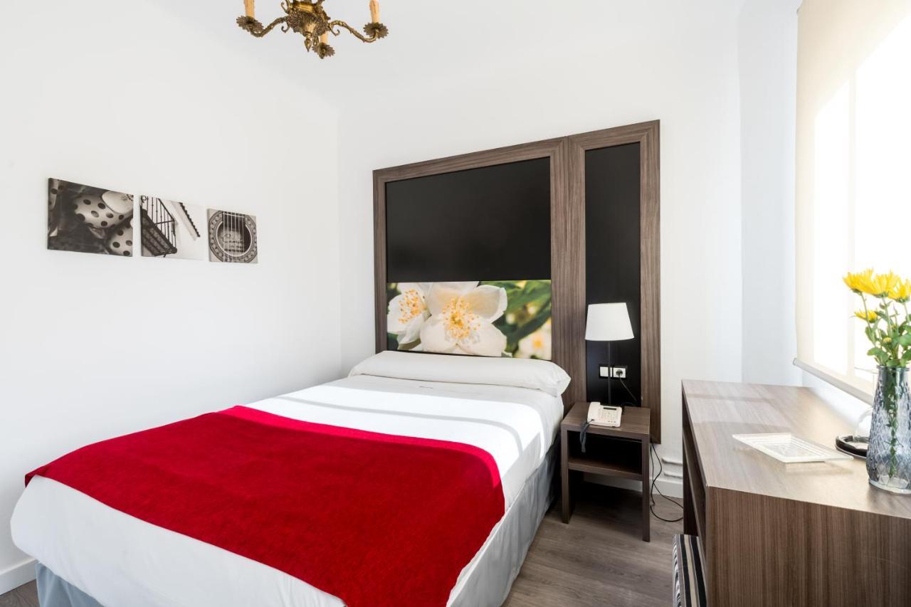 Hotel Sevilla 2*